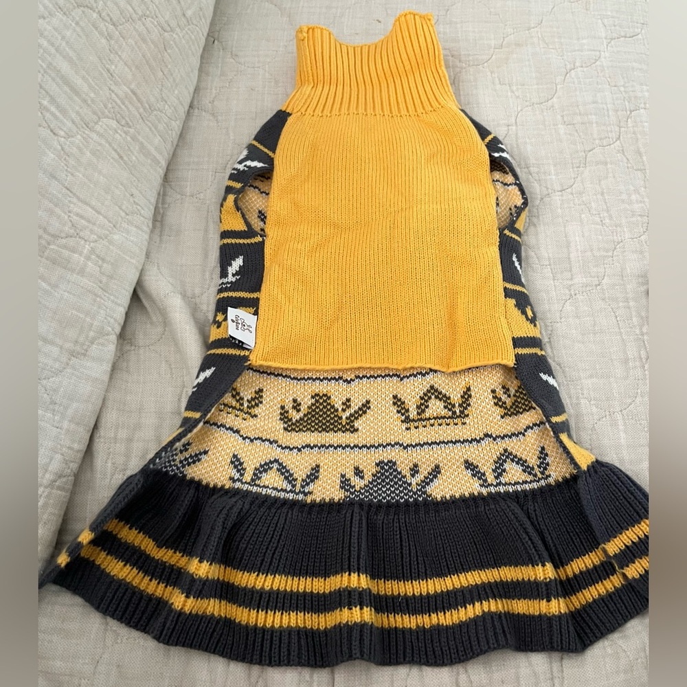 Cute dog sweater for winter time nice and warm yellow and brown X large - Picture 9 of 9